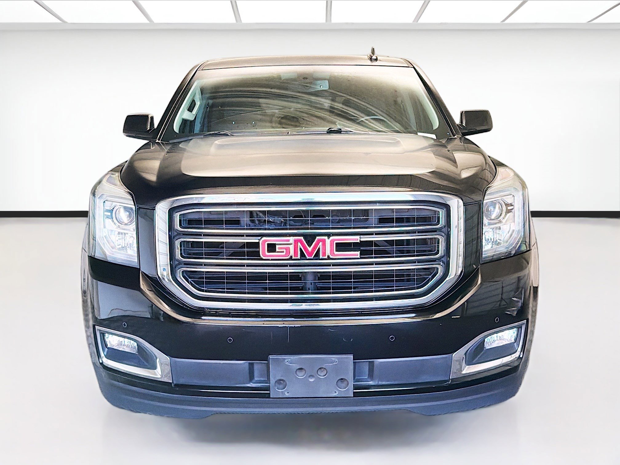 Used 2017 GMC Yukon SLE w/ SLE Value Package image 2