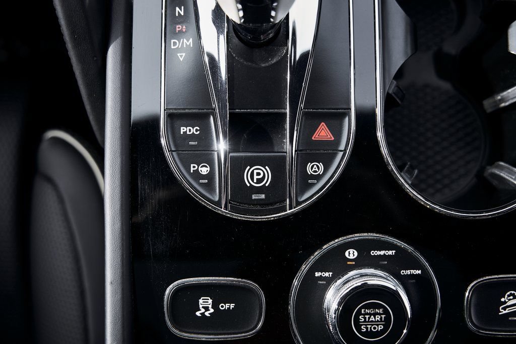 Used 2023 Bentley Bentayga Extended Wheelbase AWD/4WD image 71