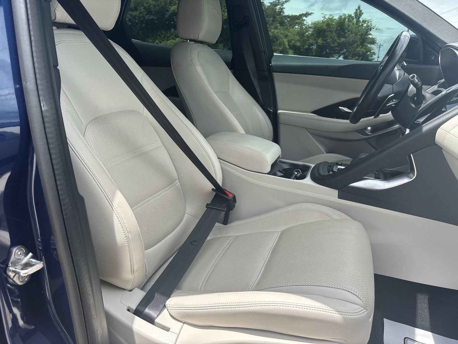 Used 2021 Jaguar E-PACE SE AWD/4WD image 27
