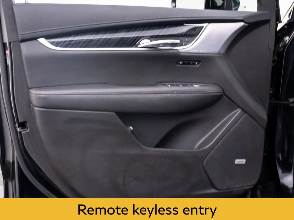 Used 2023 Cadillac XT6 Premium Luxury AWD/4WD image 13