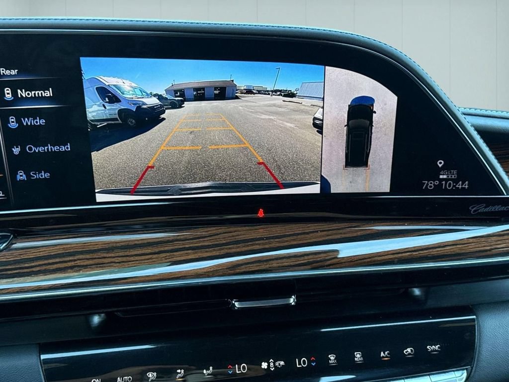 Used 2021 Cadillac Escalade ESV Premium Luxury w/ Driver Assist Tech Package AWD/4WD image 26