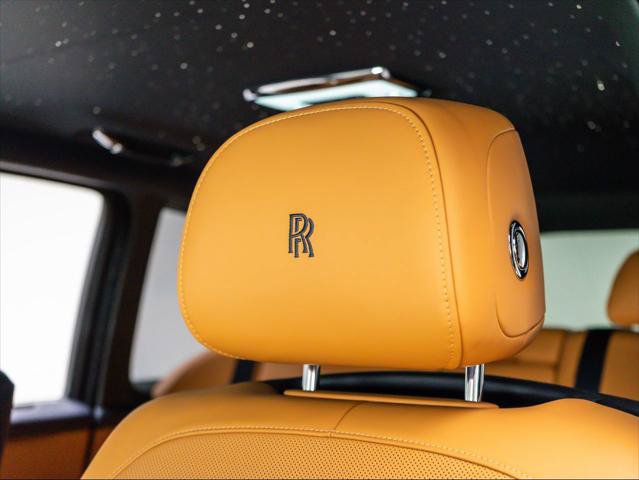Used 2024 Rolls-Royce Cullinan AWD/4WD image 18