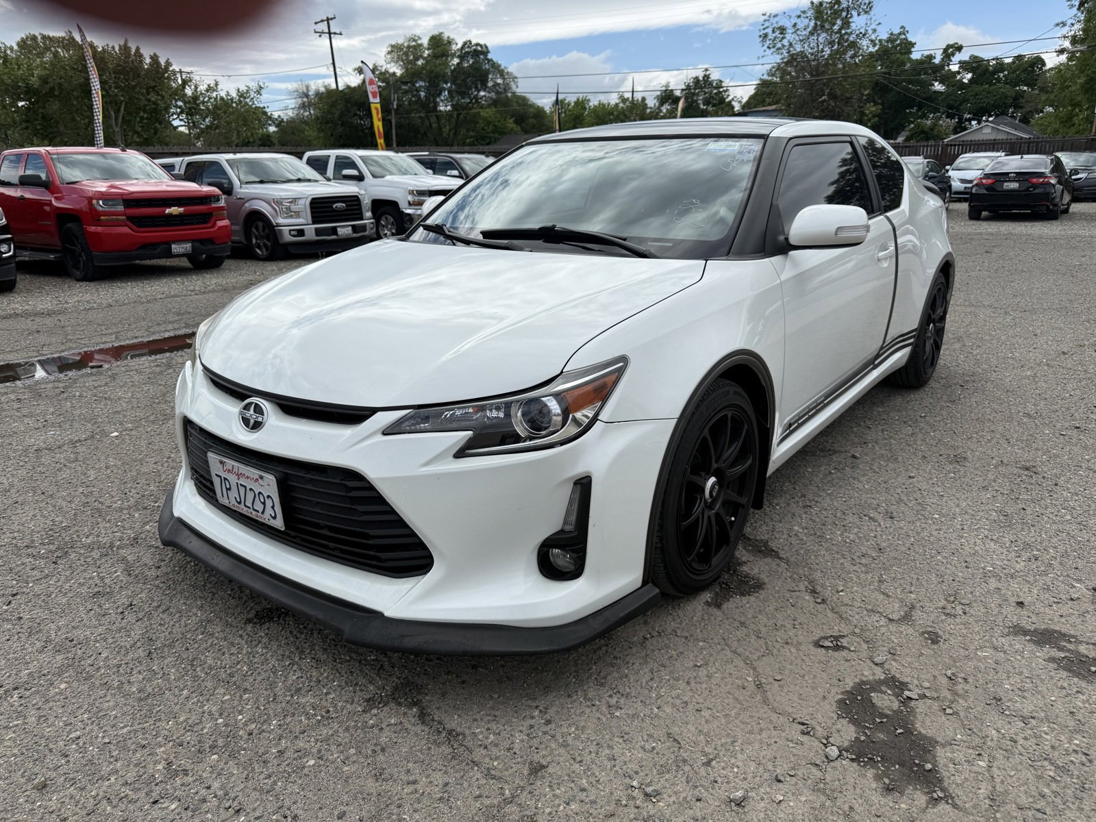 Used 2015 Scion tC image 1