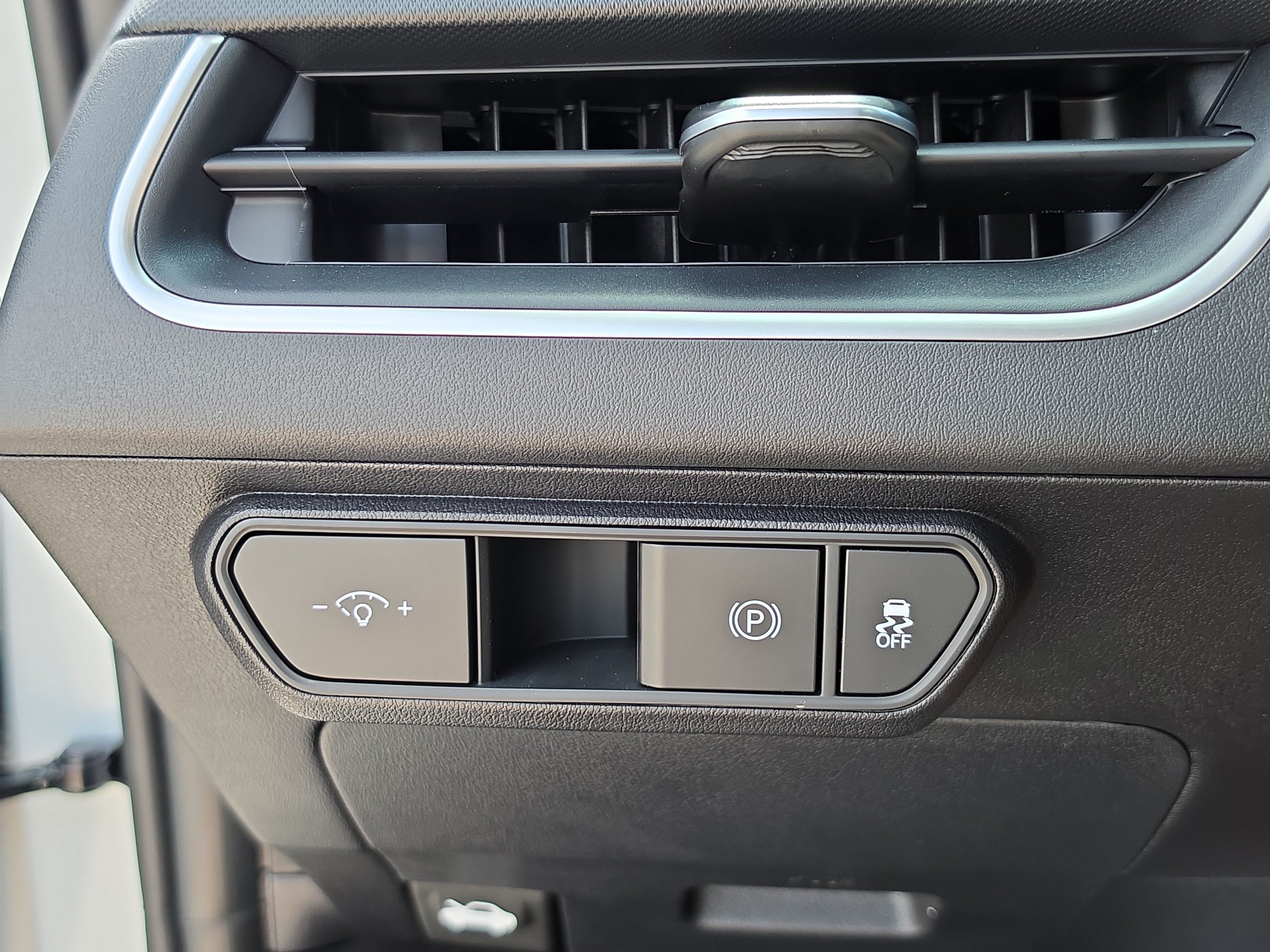 New 2026 Kia K4 FWD image 27