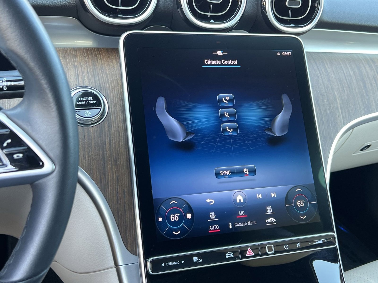 Used 2024 Mercedes-Benz C 300 4MATIC Sedan image 19