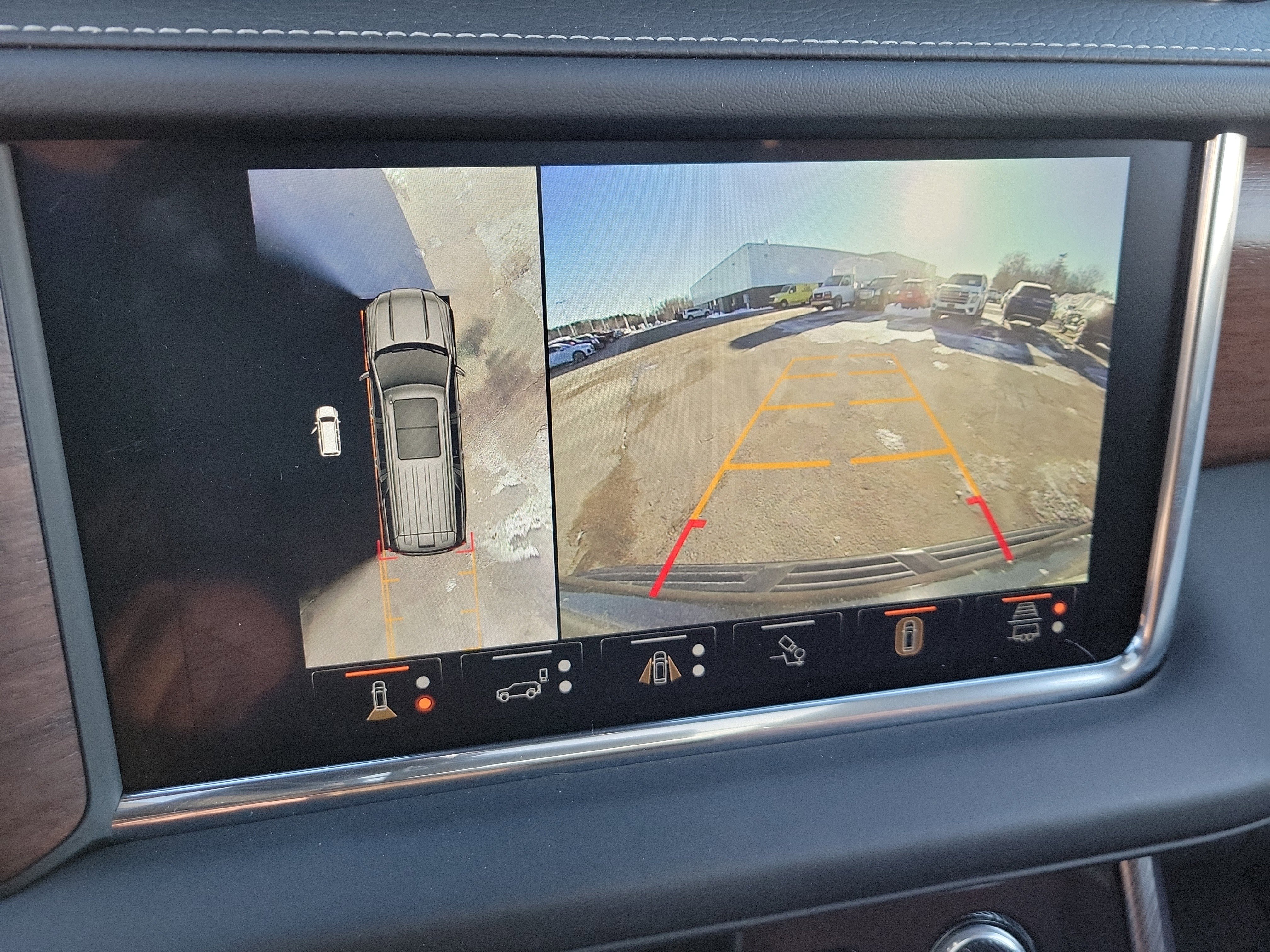 Certified 2023 GMC Yukon Denali Ultimate image 27