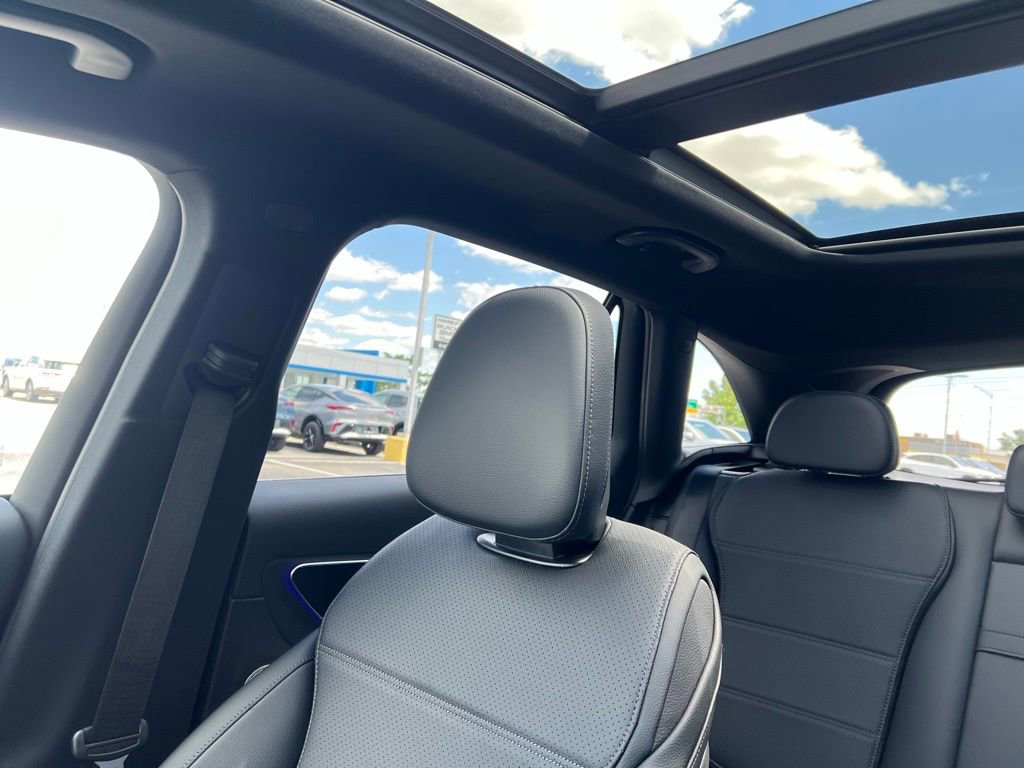 Certified 2025 Mercedes-Benz GLC 300 4MATIC image 21