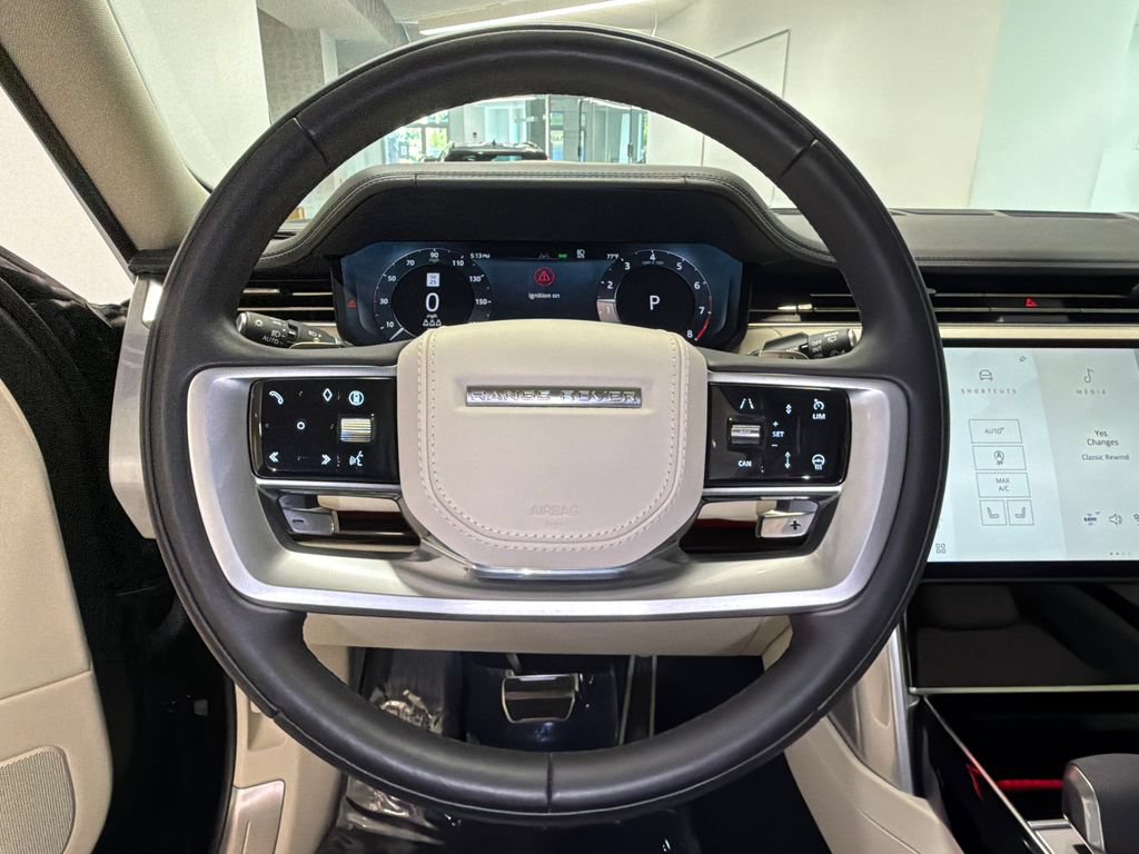 Used 2024 Land Rover Range Rover Long Wheelbase SE AWD/4WD image 24
