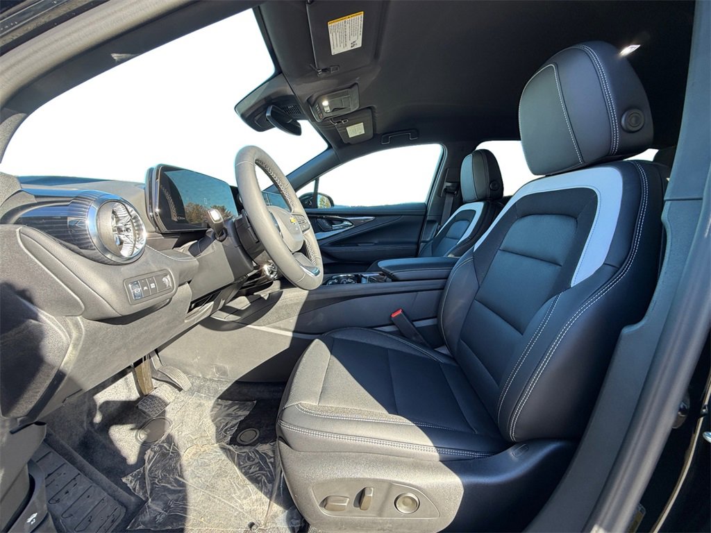 New 2026 Chevrolet Blazer EV LT image 9