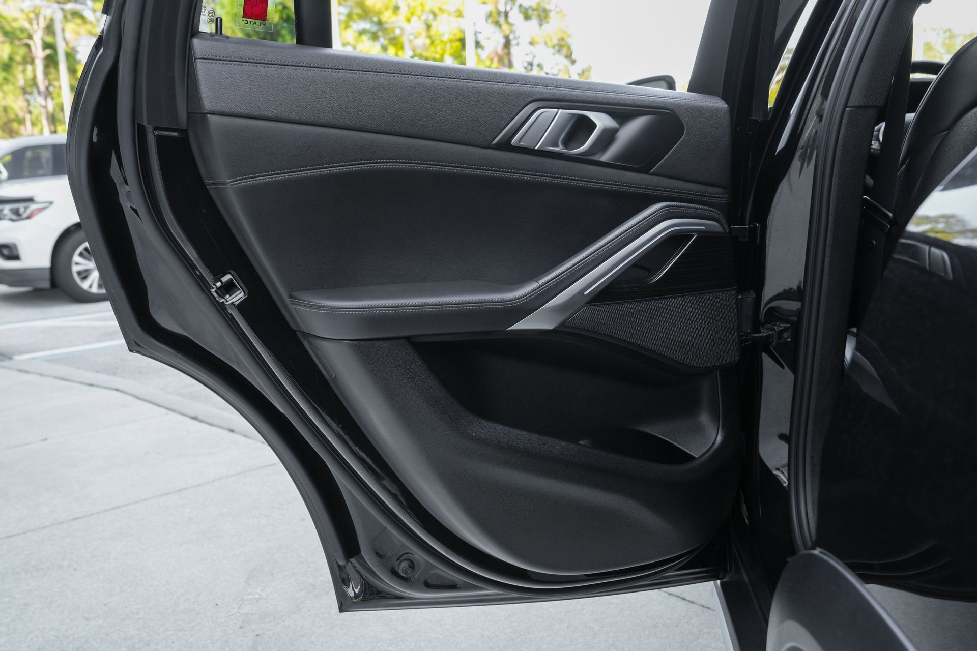 Used 2023 BMW X6 xDrive40i w/ Climate Comfort Package image 33