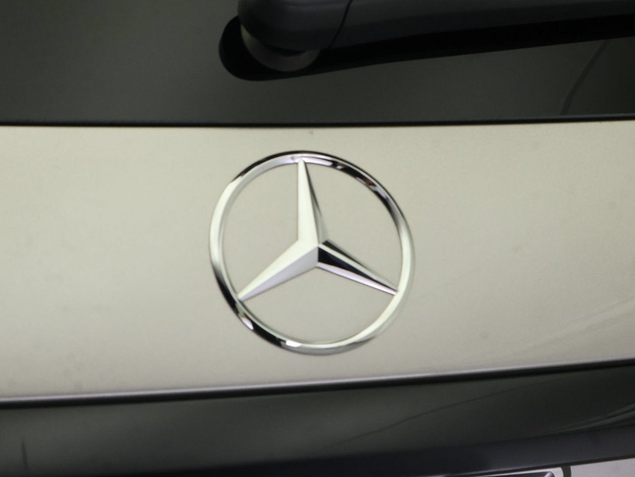 Certified 2024 Mercedes-Benz GLC 300 image 20
