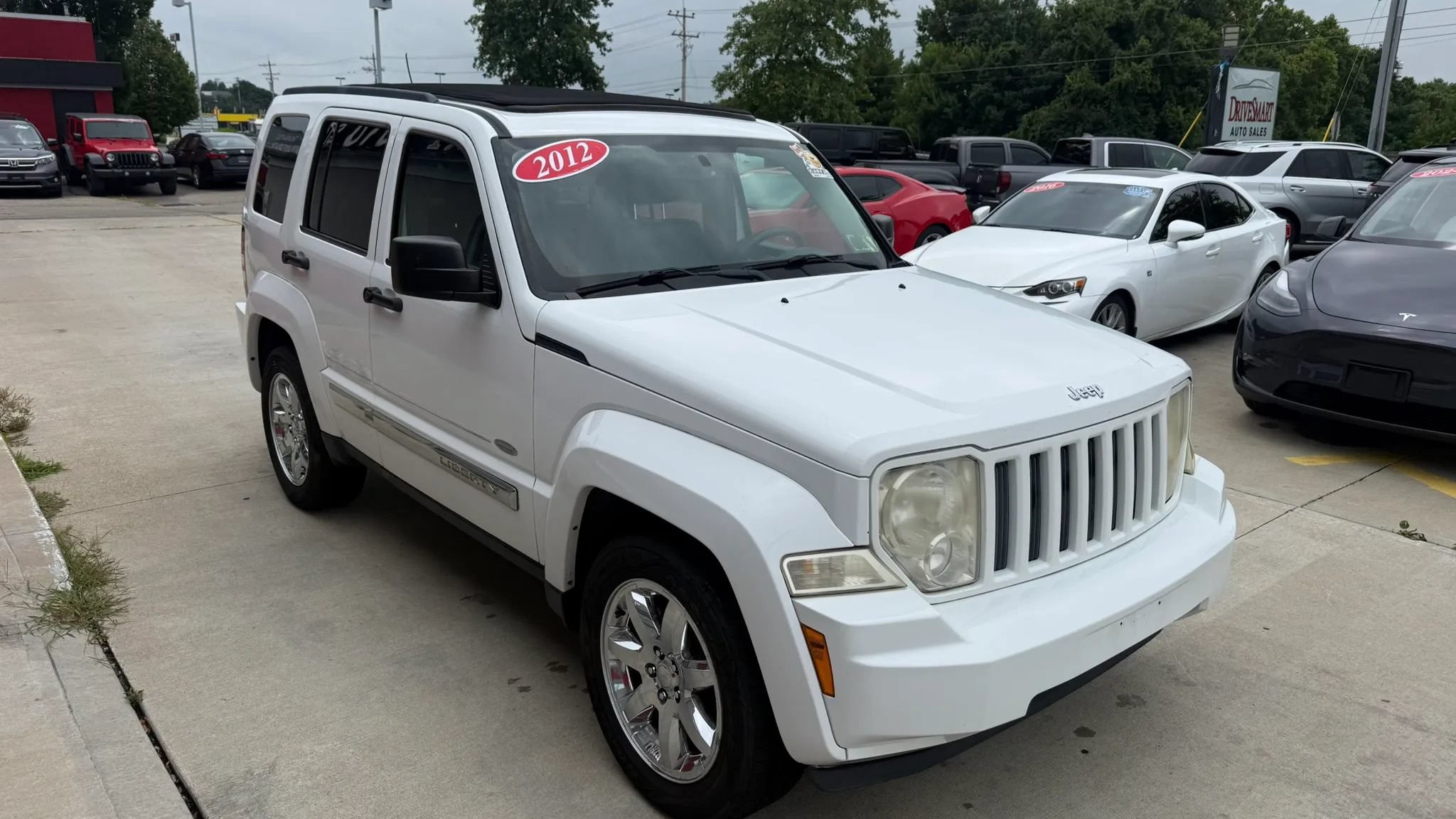 Used 2012 Jeep Liberty Sport AWD/4WD image 2