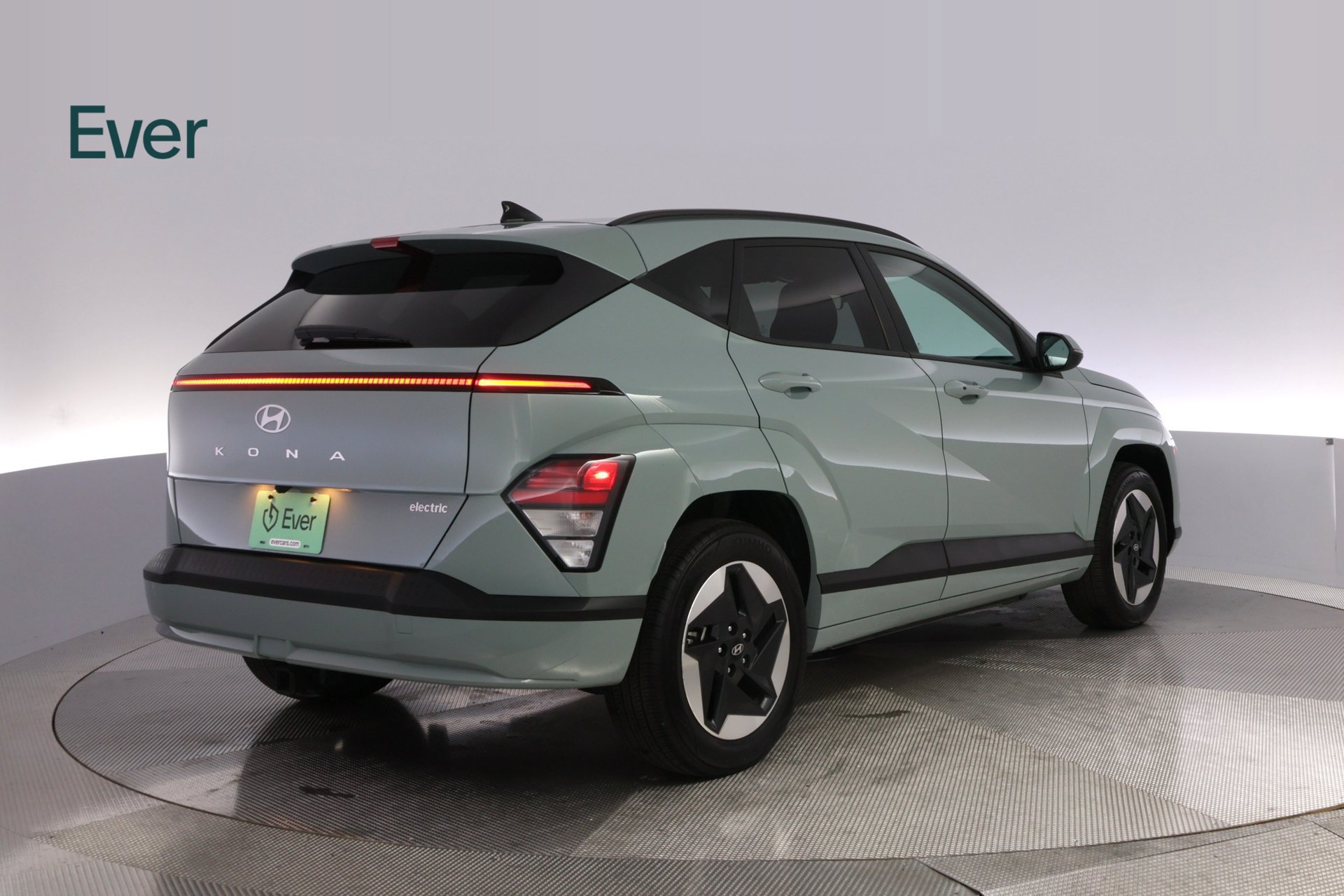 Used 2024 Hyundai Kona SEL FWD image 3