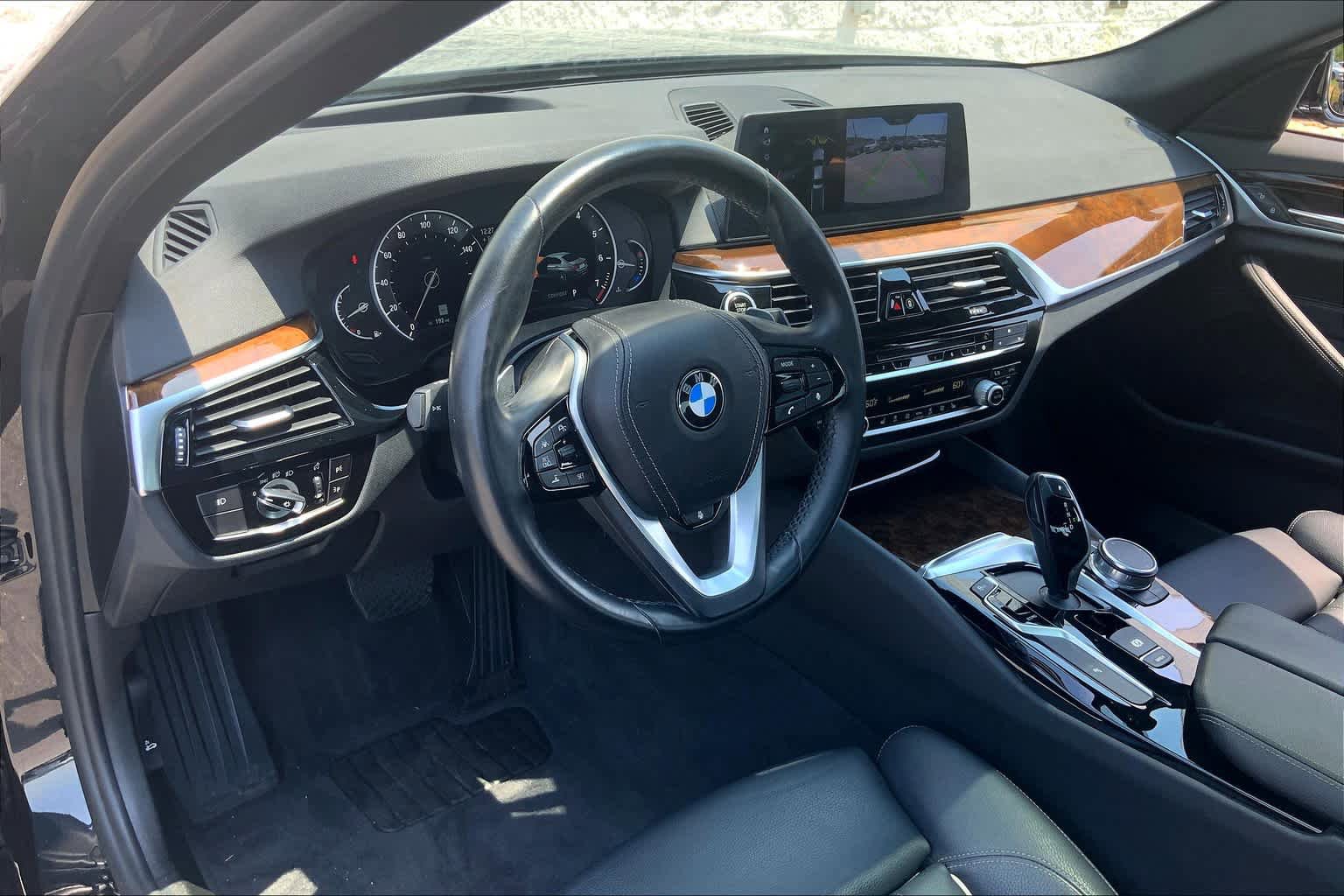 Used 2018 BMW 530i xDrive AWD/4WD image 17