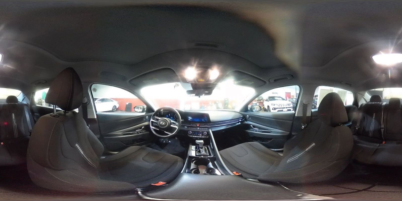 Used 2025 Hyundai Elantra SEL image 42