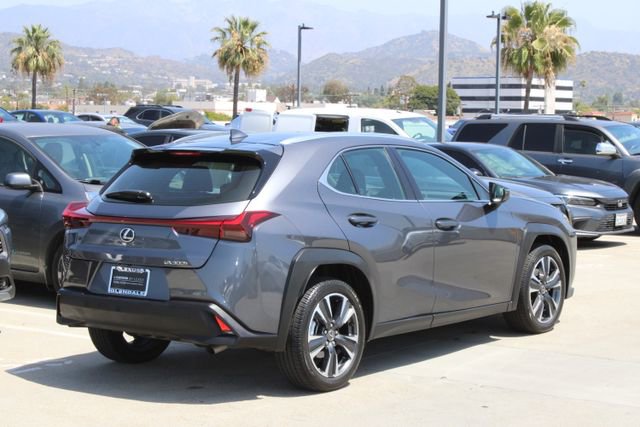 Certified 2025 Lexus UX 300h FWD image 21