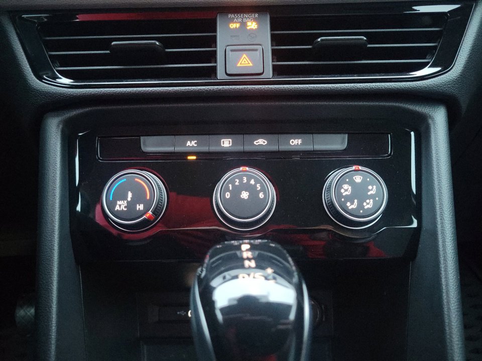 Certified 2024 Volkswagen Taos S image 21