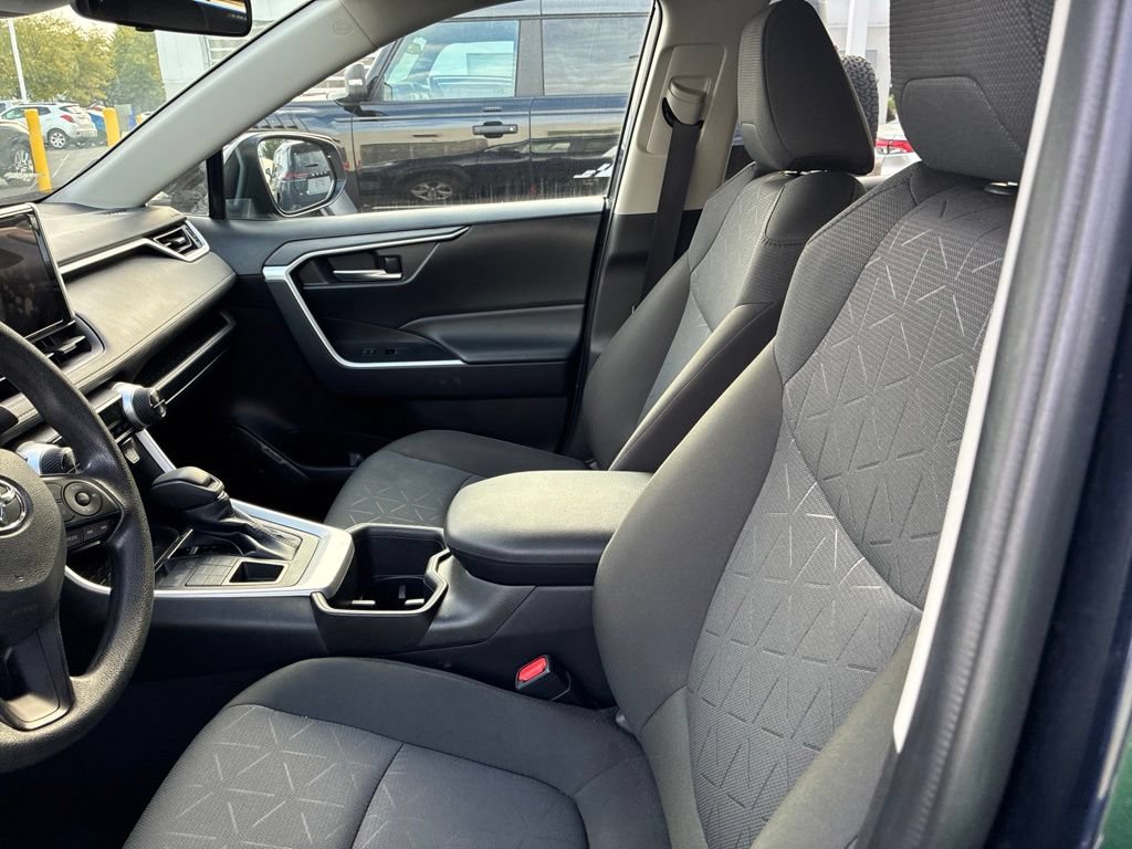 Certified 2025 Toyota RAV4 XLE AWD/4WD image 21