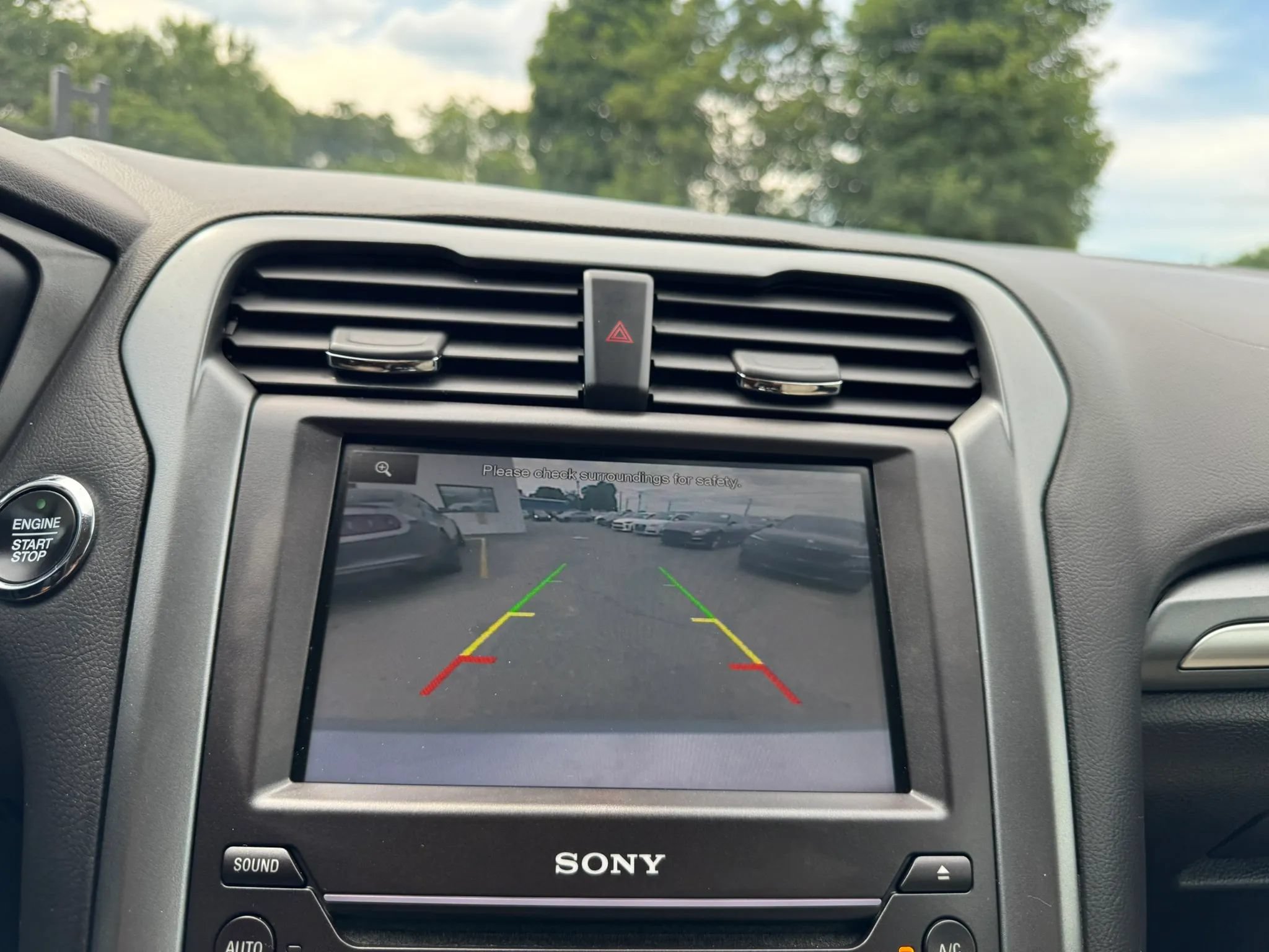 Used 2016 Ford Fusion Titanium FWD image 17