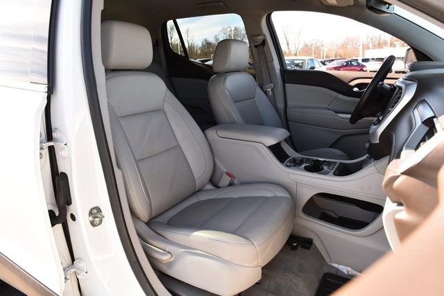 Used 2023 GMC Acadia SLT image 22