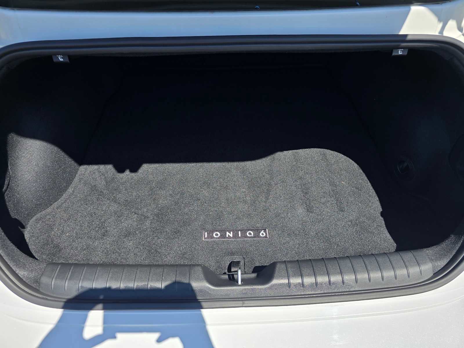 Used 2024 Hyundai Ioniq 6 SE image 16