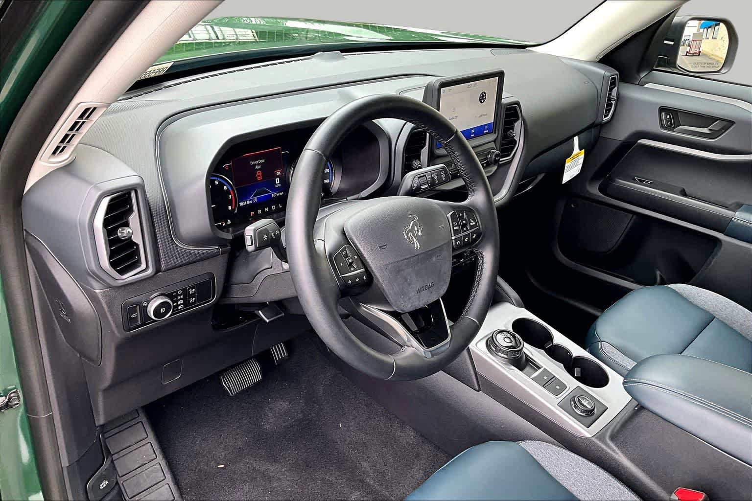 Used 2024 Ford Bronco Sport Outer Banks AWD/4WD image 17