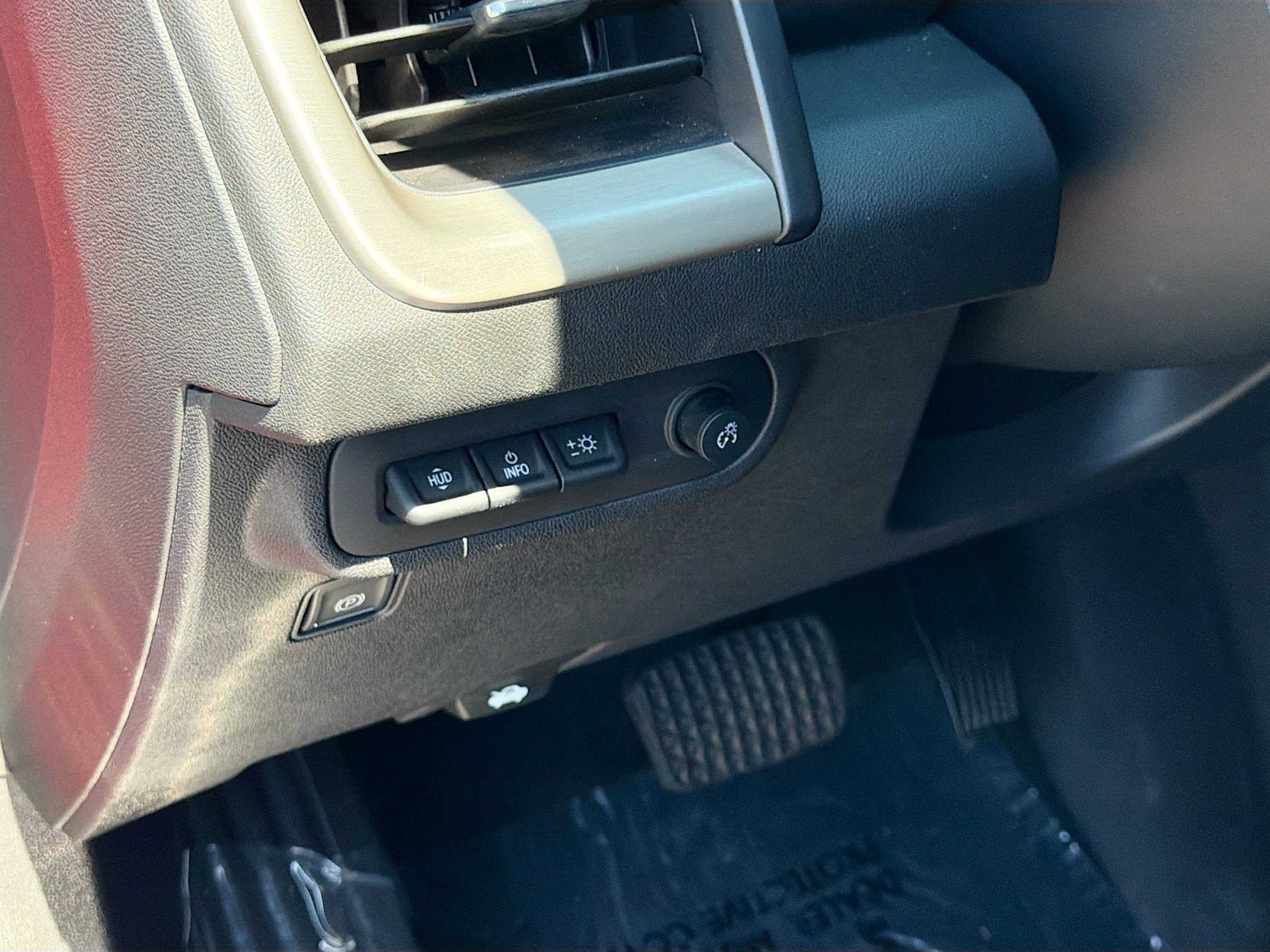 Used 2023 GMC Terrain Denali AWD/4WD image 10