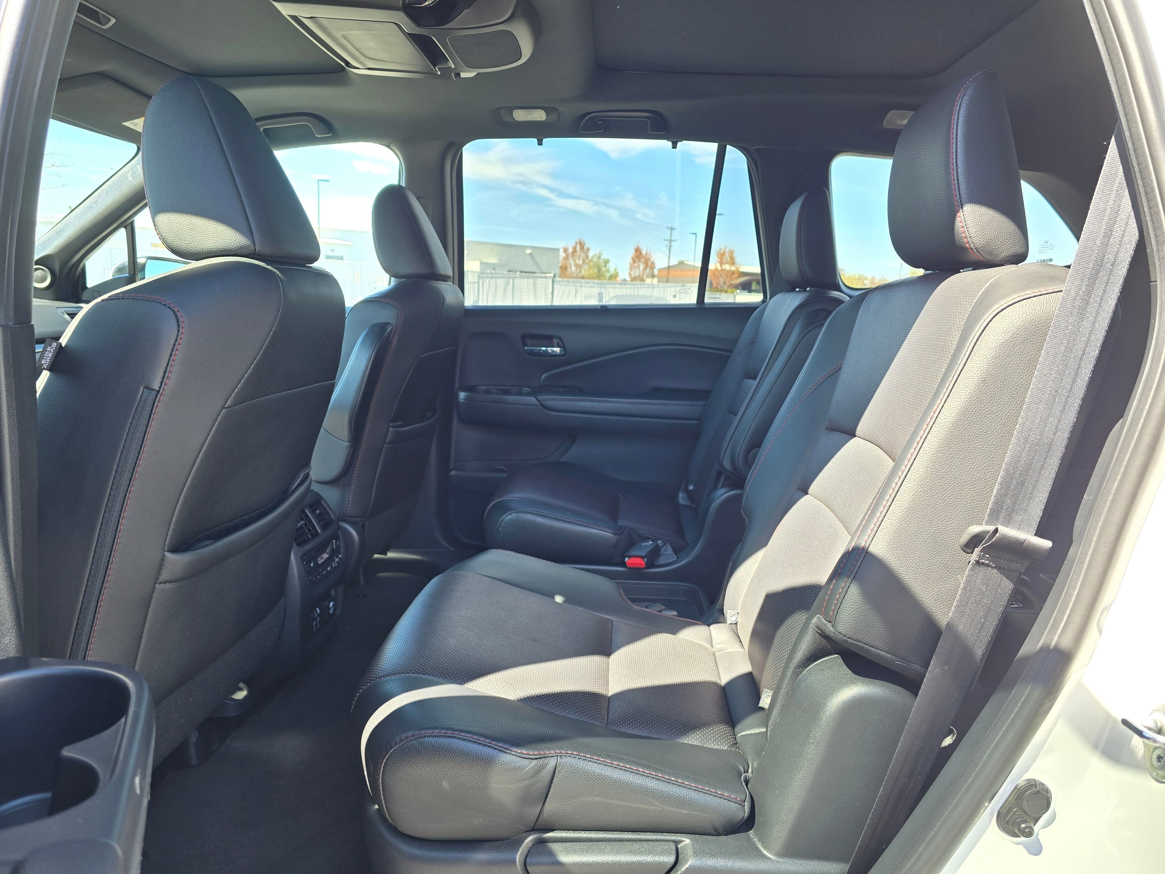 Used 2021 Honda Pilot Black Edition image 46