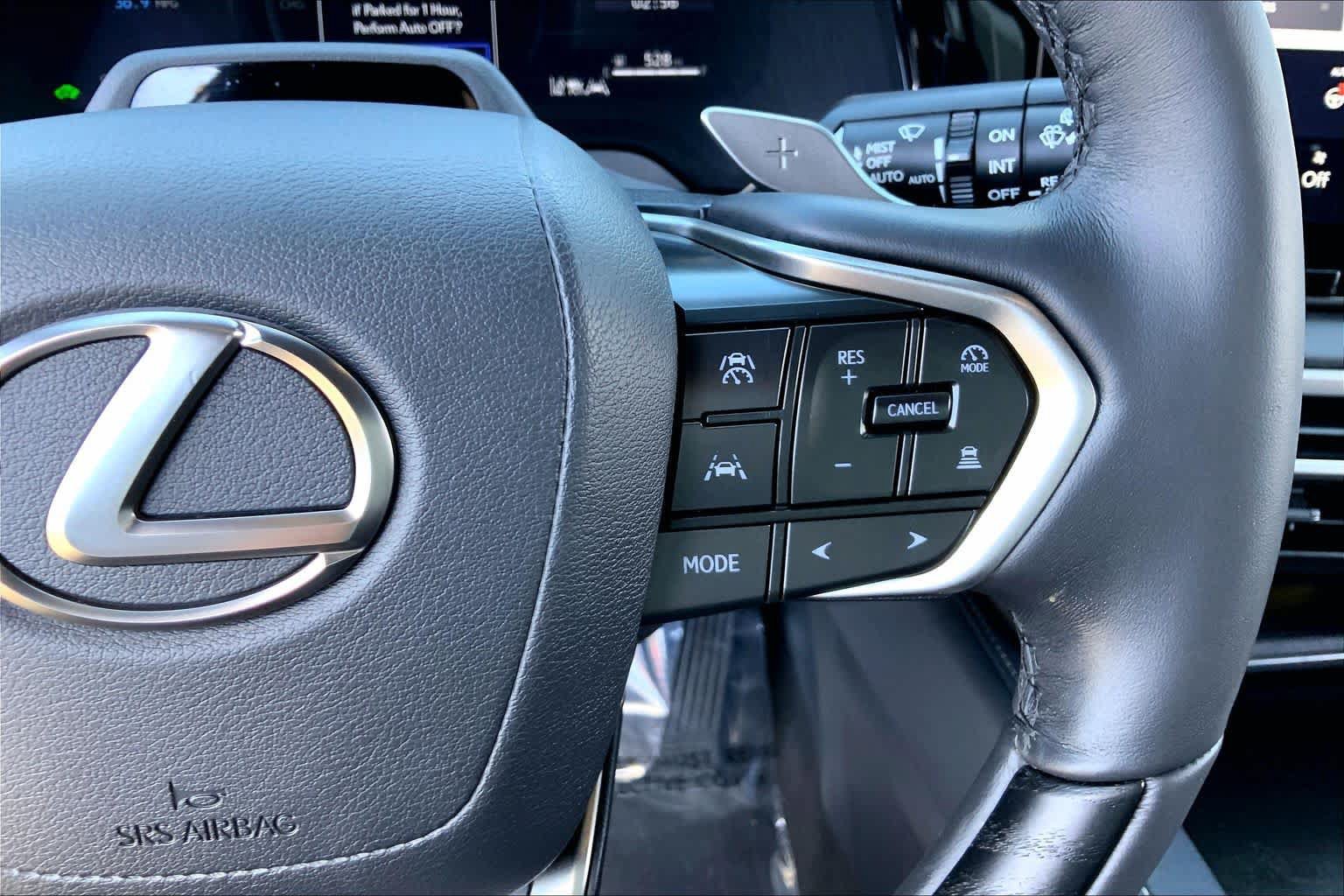 Certified 2026 Lexus RX 350h w/ Convenience Package AWD/4WD image 25