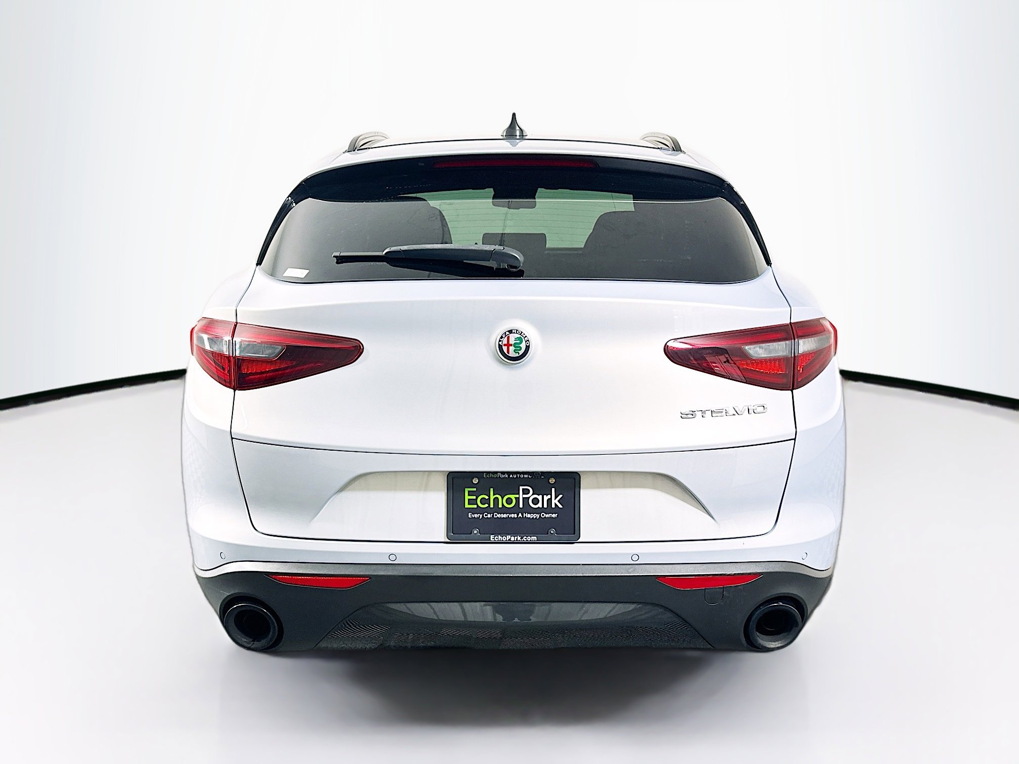 Used 2023 Alfa Romeo Stelvio Sprint RWD image 7