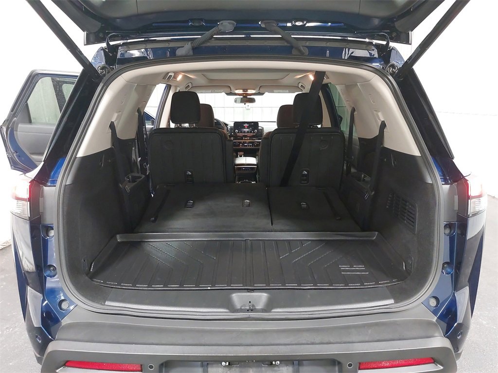 Used 2024 Nissan Pathfinder SV w/ SV Premium Package image 14