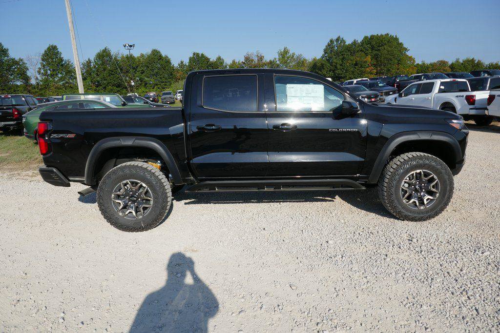 New 2026 Chevrolet Colorado ZR2 w/ Technology Package image 2