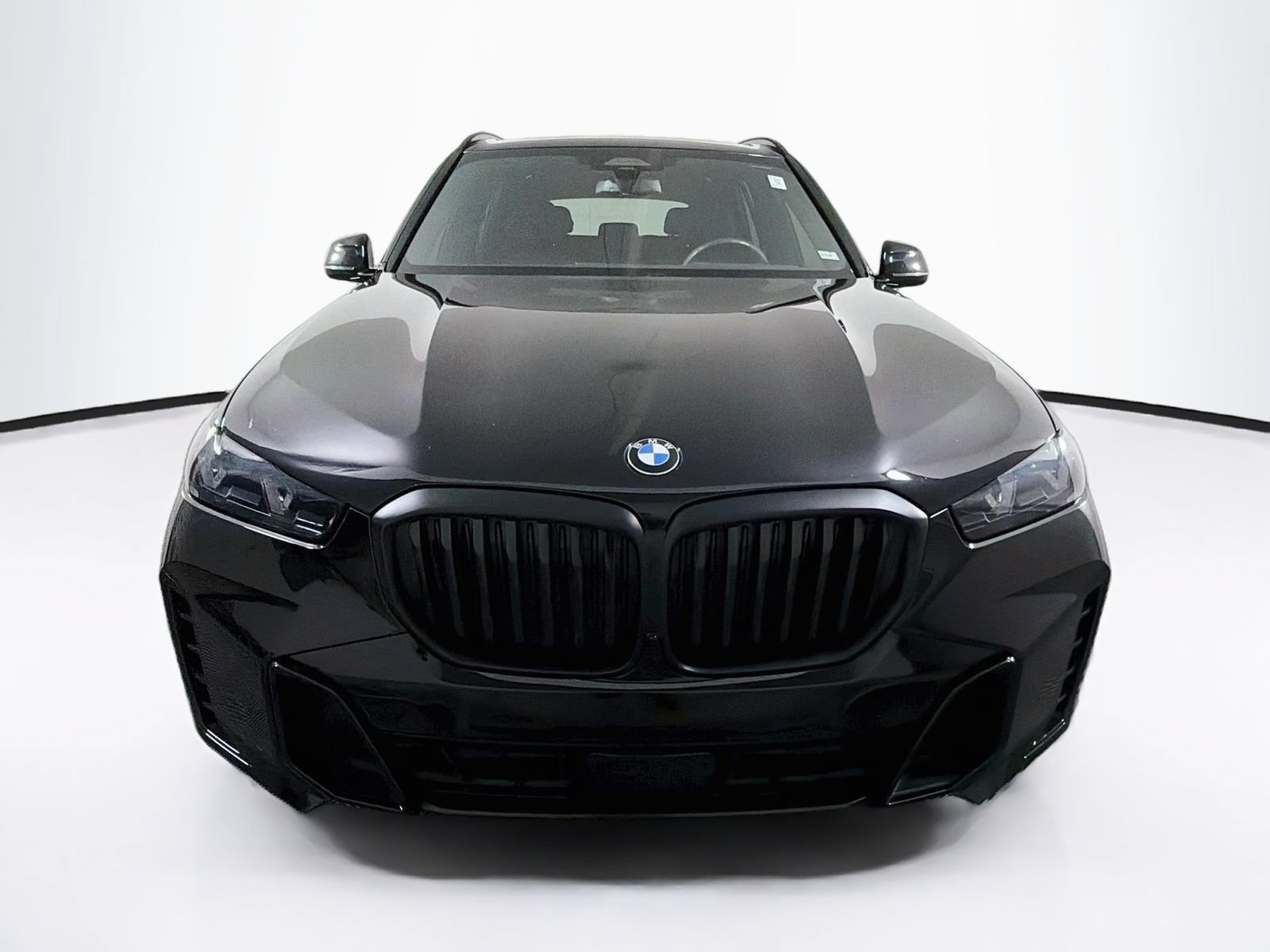 Used 2024 BMW X5 xDrive40i w/ M Sport Package AWD/4WD image 2