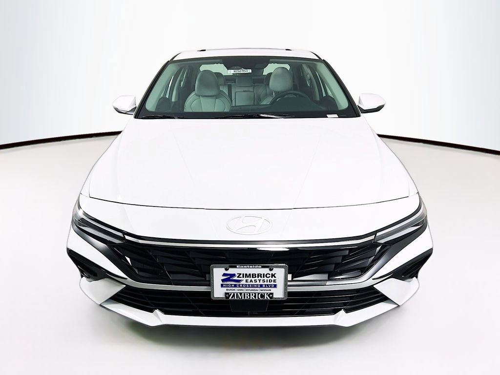 New 2025 Hyundai Elantra Limited image 2