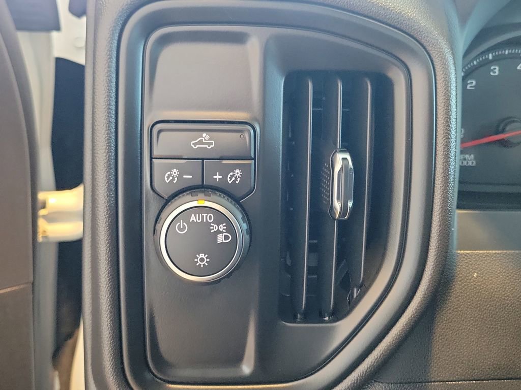 Used 2026 Chevrolet Silverado 1500 W/T w/ WT Value Package image 11