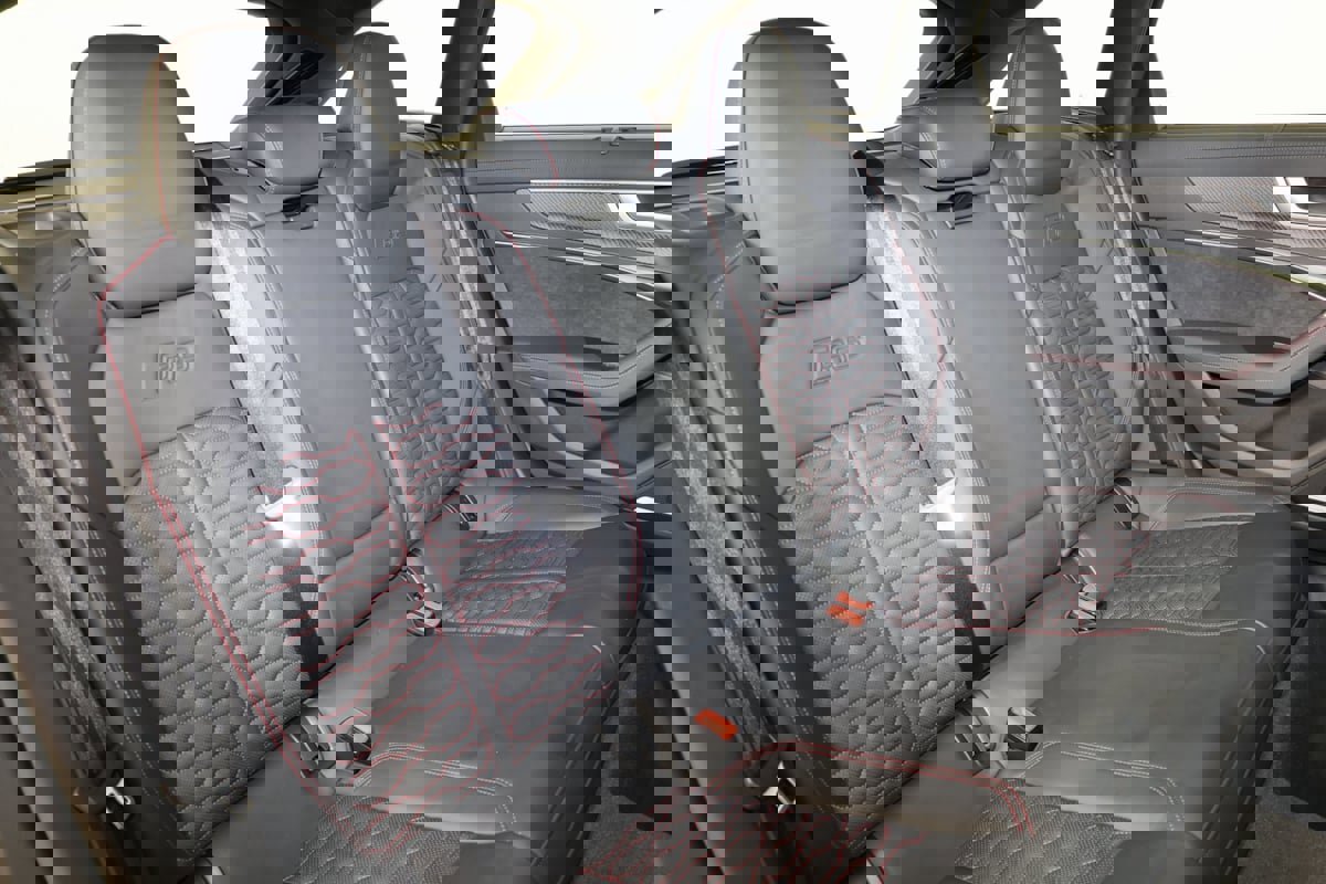 Used 2023 Audi RS 6 w/ Driver Assistance Package image 40