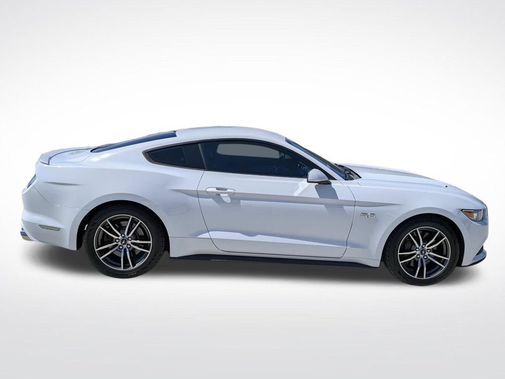 Used 2017 Ford Mustang GT RWD image 7