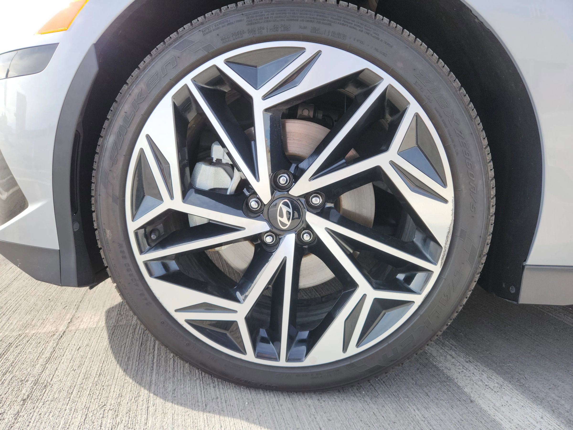 Used 2023 Hyundai Ioniq 6 SEL image 32