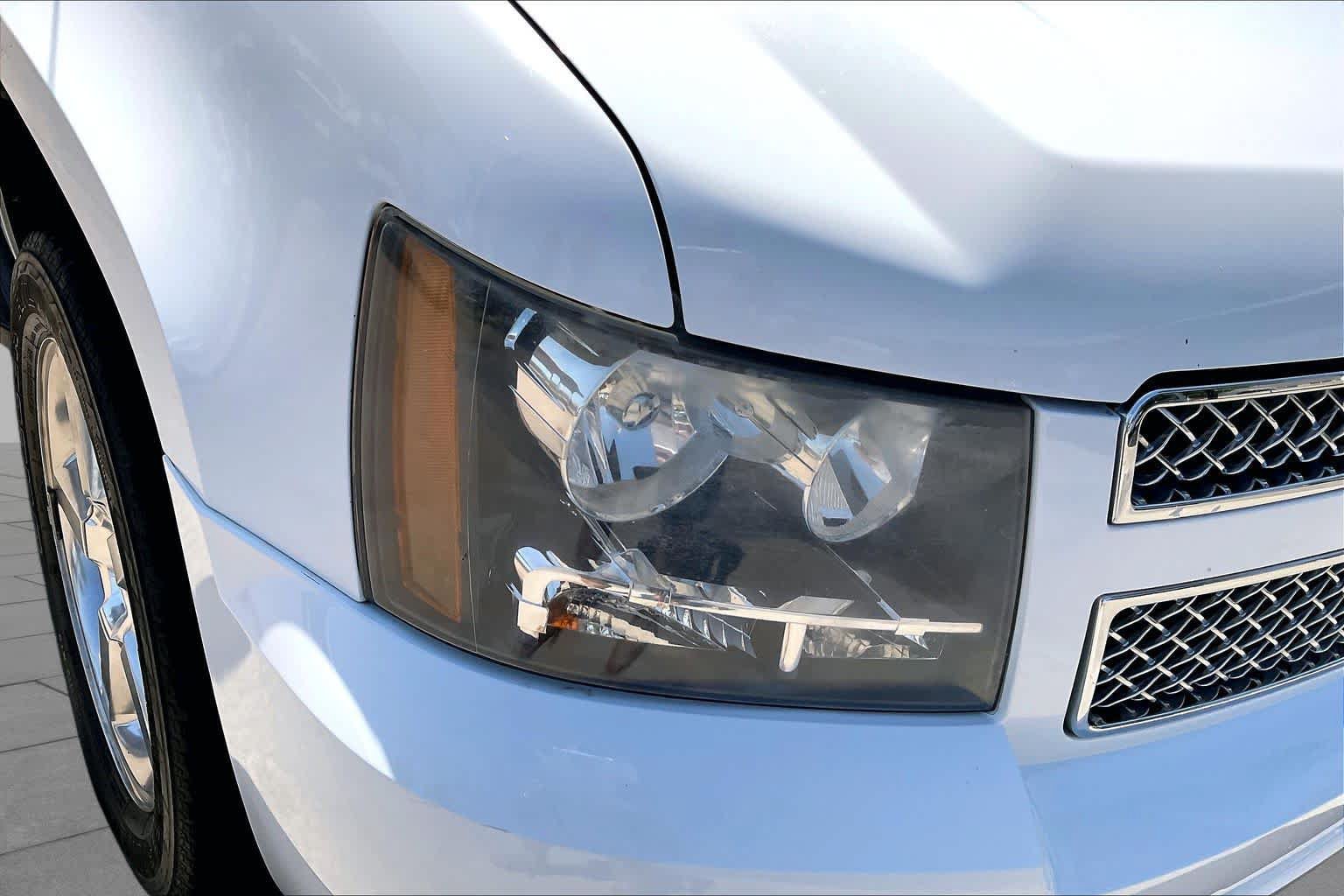 Used 2012 Chevrolet Avalanche LTZ RWD image 25