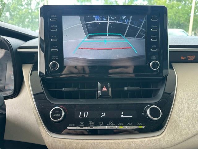 Used 2020 Toyota Corolla LE FWD image 18