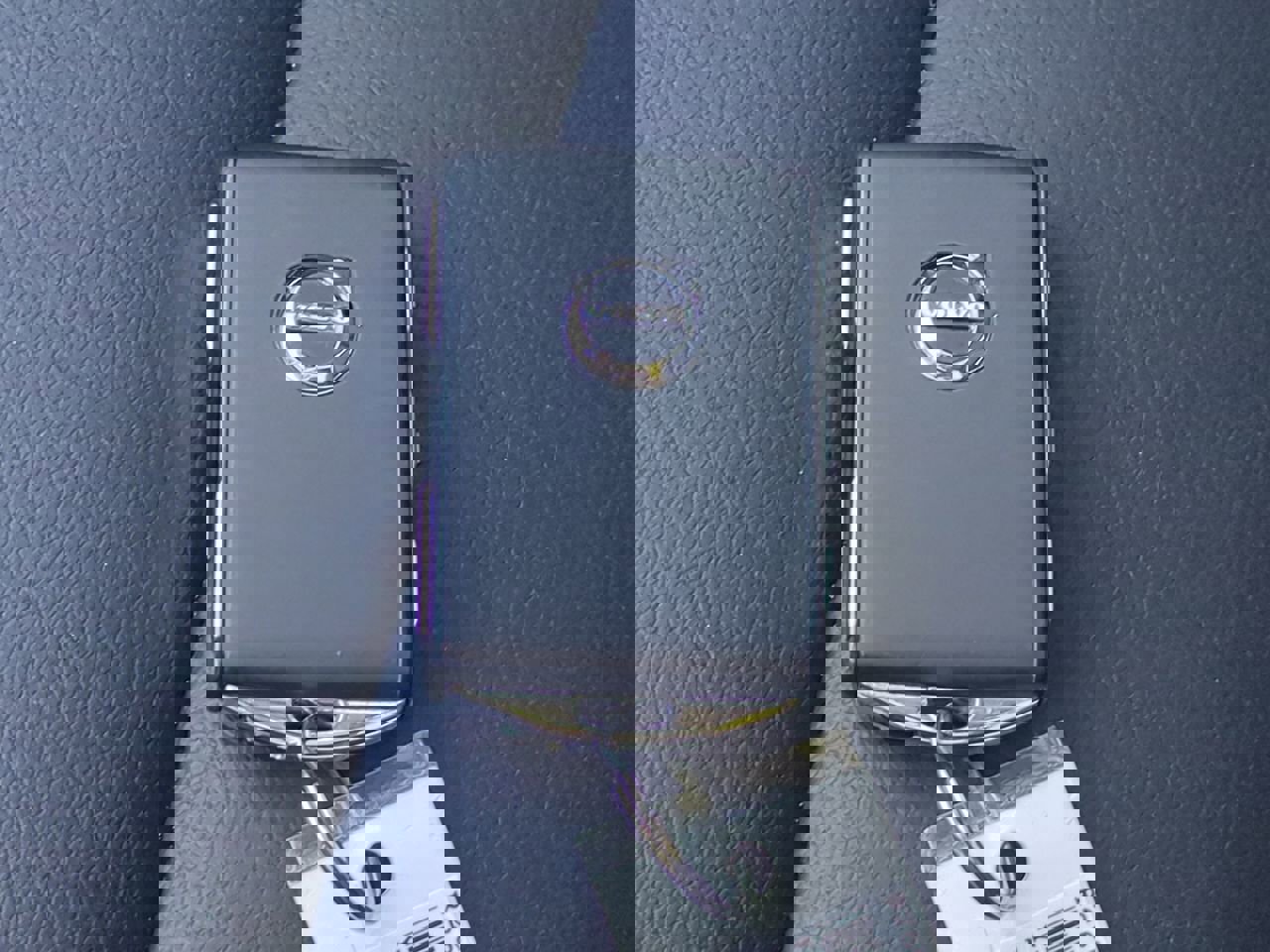 Used 2025 Volvo XC60 T8 Core w/ Protection Package Premier image 28