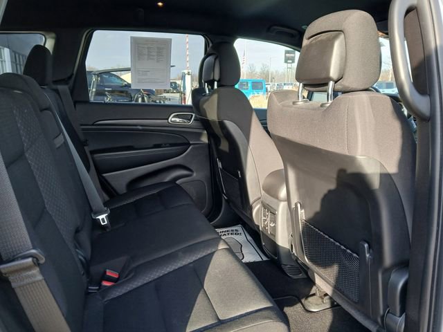 Used 2020 Jeep Grand Cherokee Laredo image 18