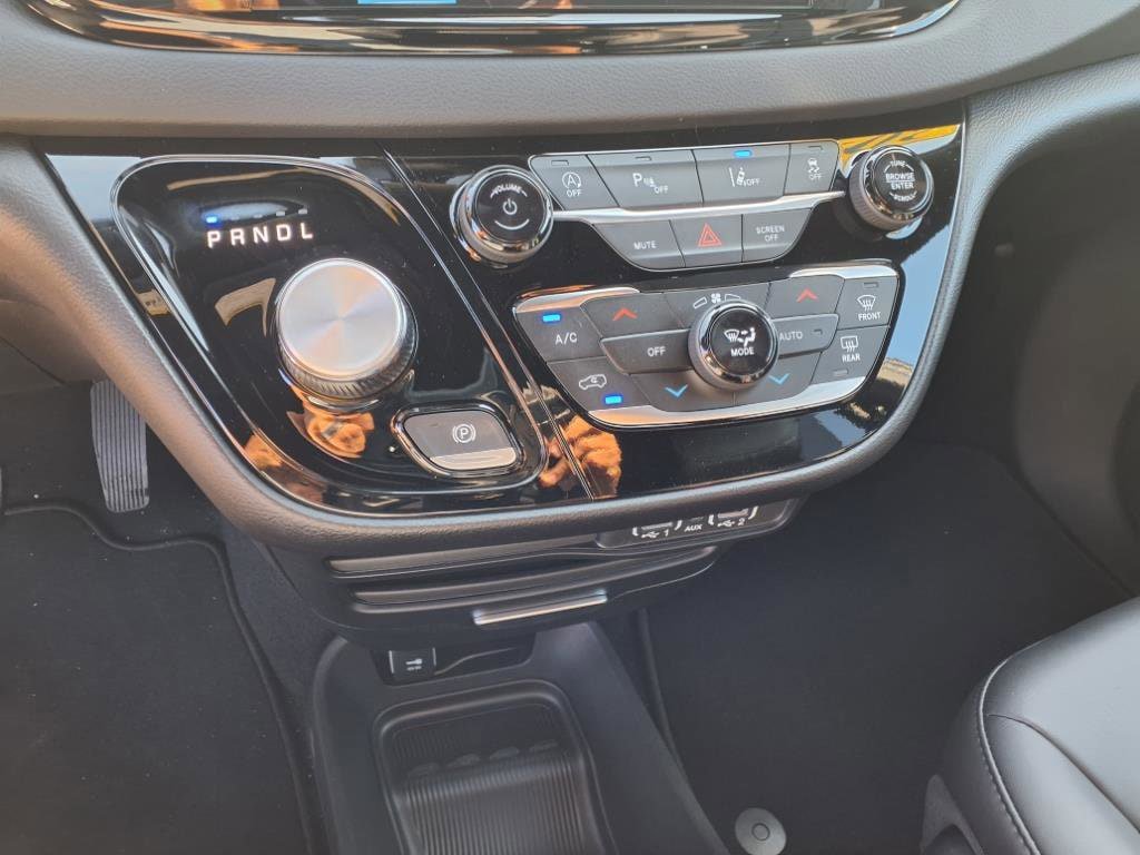 New 2025 Chrysler Voyager LX FWD image 16
