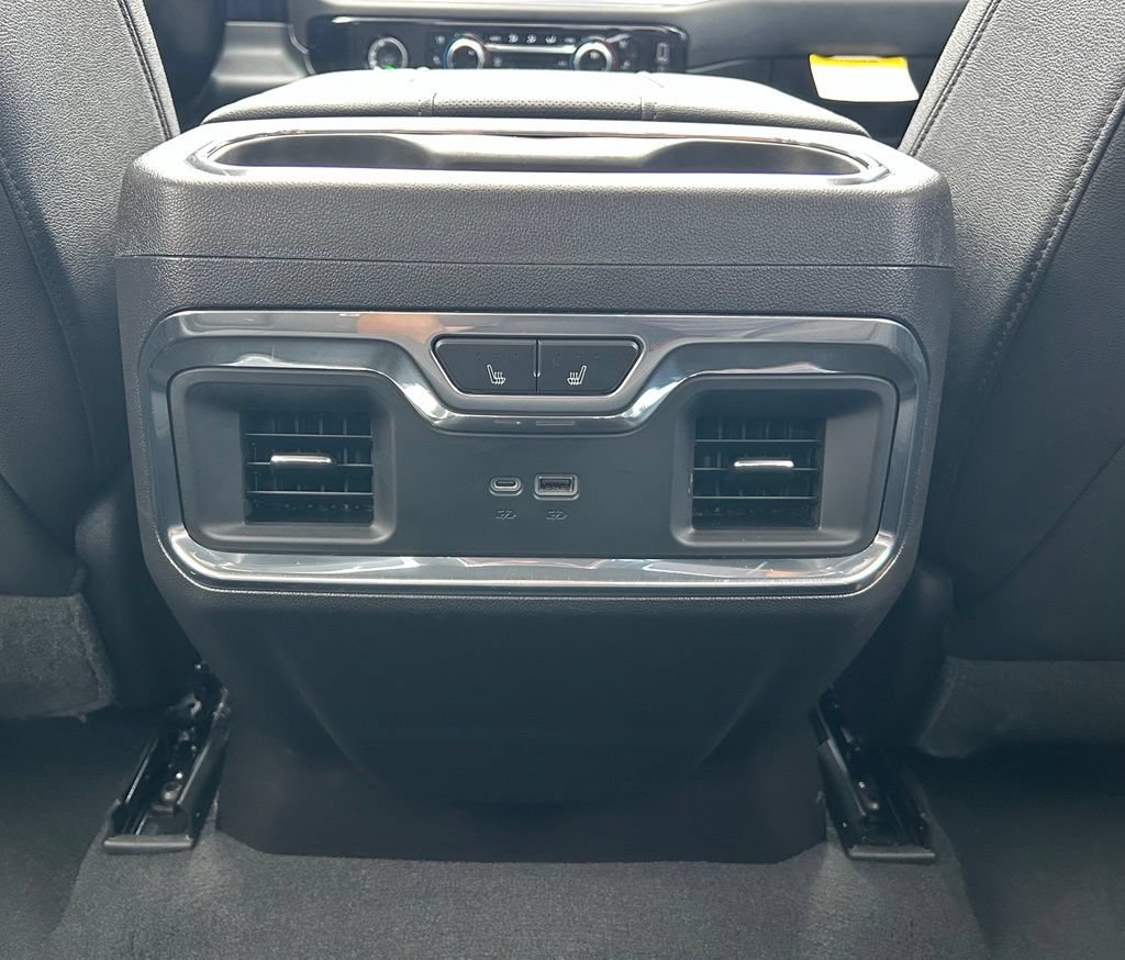 Used 2023 GMC Sierra 1500 SLT w/ SLT Premium Package AWD/4WD image 18