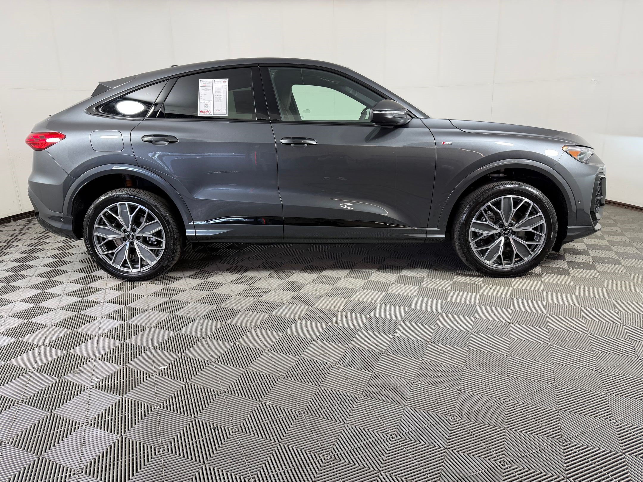 New 2026 Audi Q5 Premium Plus AWD/4WD image 8