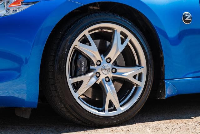 Used 2010 Nissan 370Z Touring w/ Sport Pkg RWD image 40