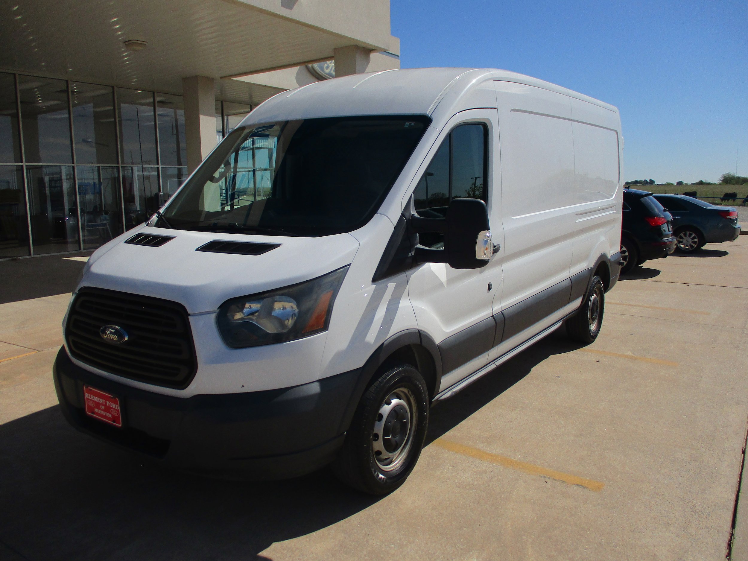 Used 2016 Ford Transit 250 148 Medium Roof w/ Interior Upgrade Package image 2