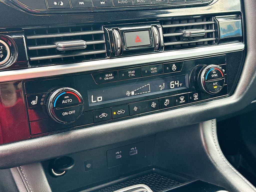 Used 2023 Nissan Pathfinder SL image 16