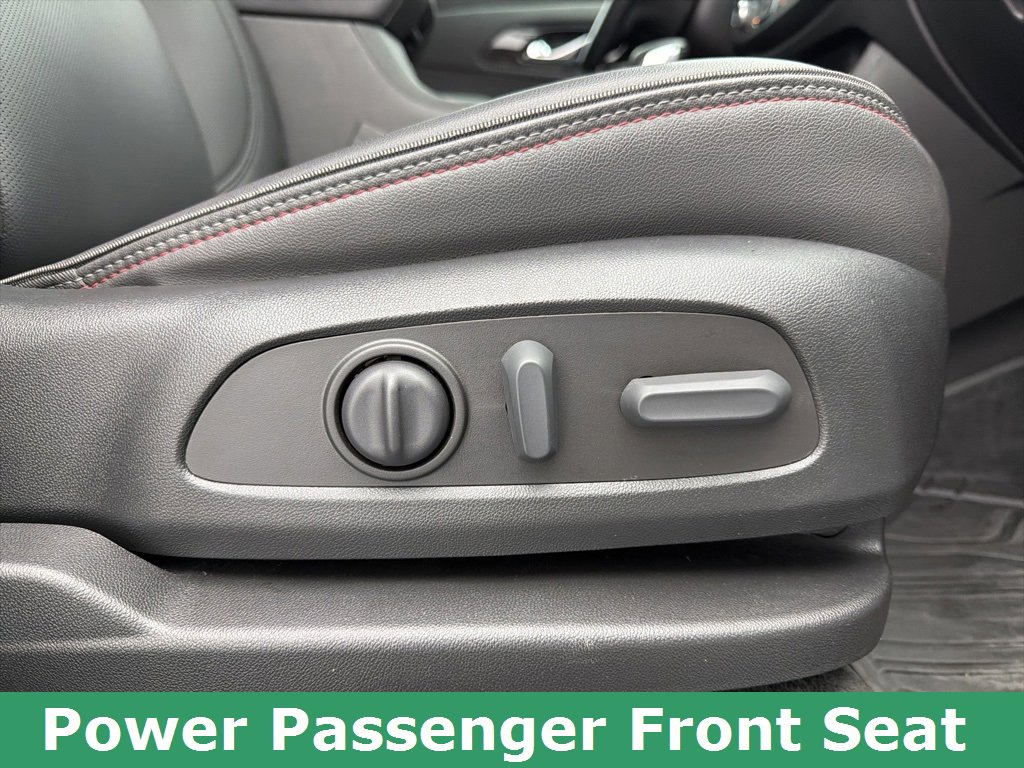 Certified 2023 Chevrolet Traverse RS image 59