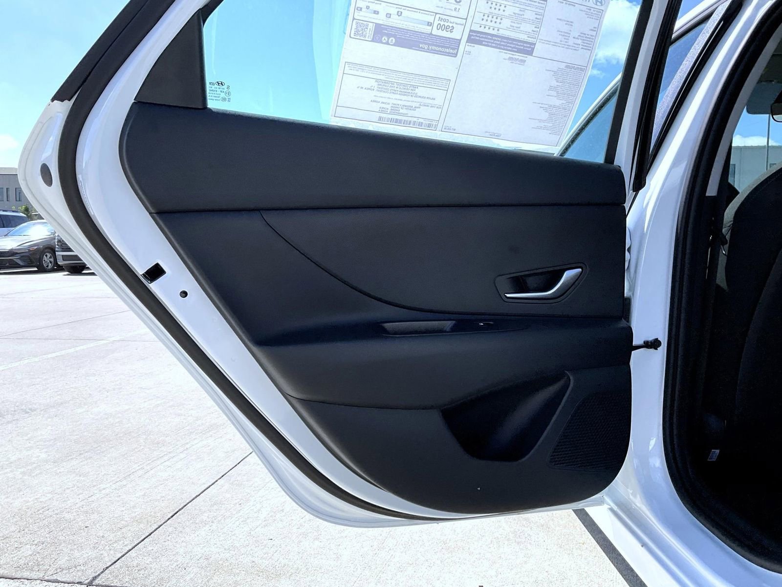 New 2026 Hyundai Elantra Hybrid FWD image 11